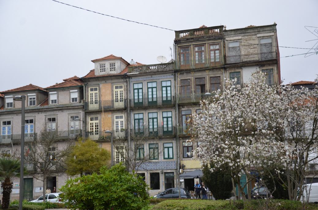 Fliesenfassaden sch&uuml;tzen gegen die salzige Luft