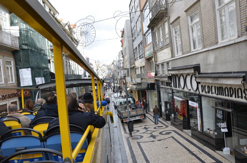 Hop On Hop off durch Porto